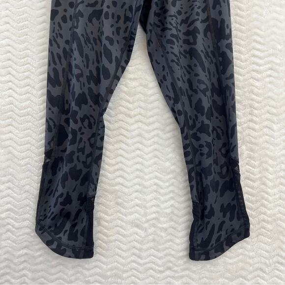 Lululemon Black Grey Just Breathe Crop Capri Leopard Print Leggings Womens 4 - Picture 4 of 16
